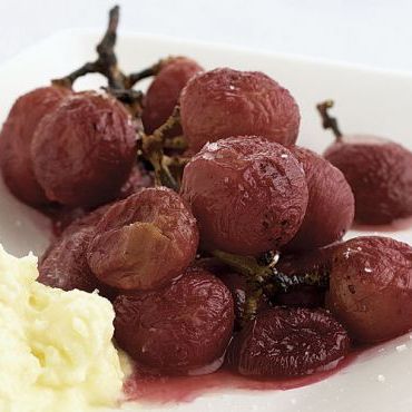 Roasted Red Grapes with Mascarpone and Rum